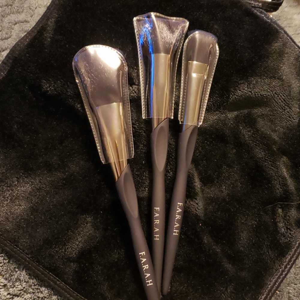 Makeup brushes - Picture 2 of 2